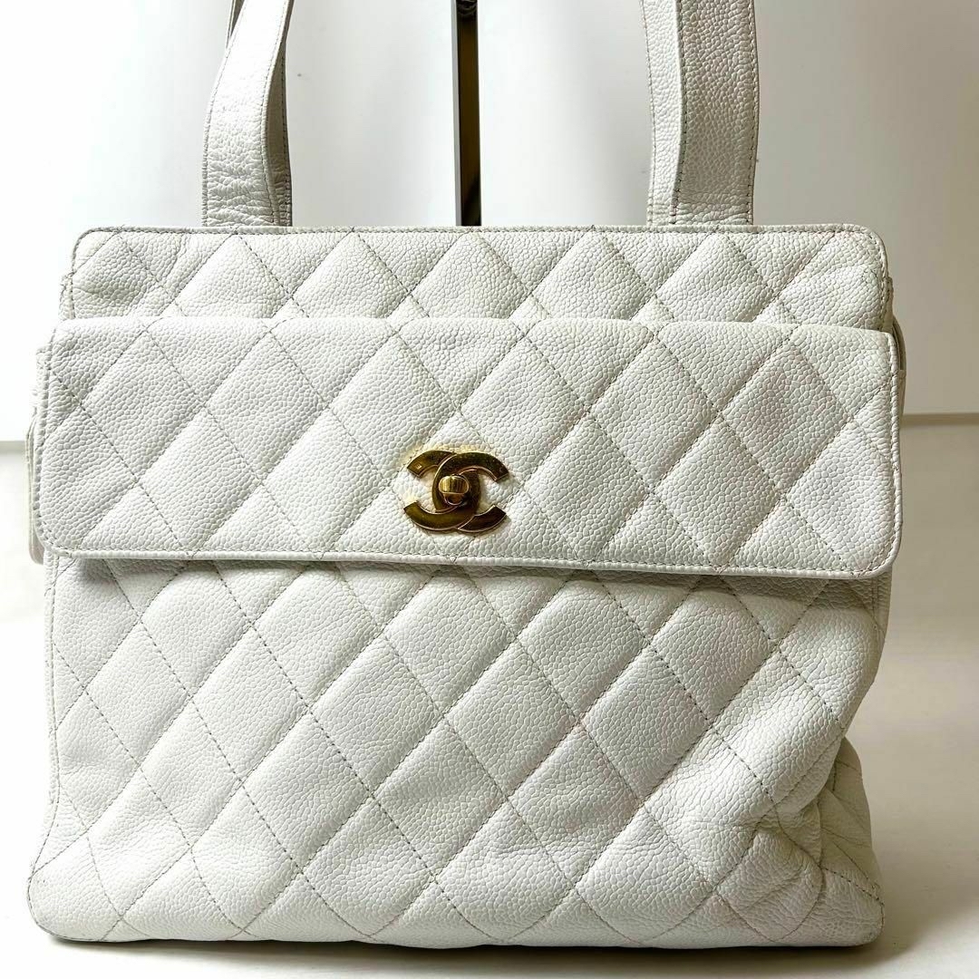 CHANEL - シャネル キャビアスキン レザー ターンロック トート CHANEL - シャネル キャビアスキン レザー ターンロック トート