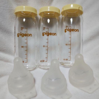 ピジョン(Pigeon)の乳首つき　ピジョン　母乳実感　産院用　直付け哺乳瓶　ガラス　蓋　一般新生児(哺乳ビン)
