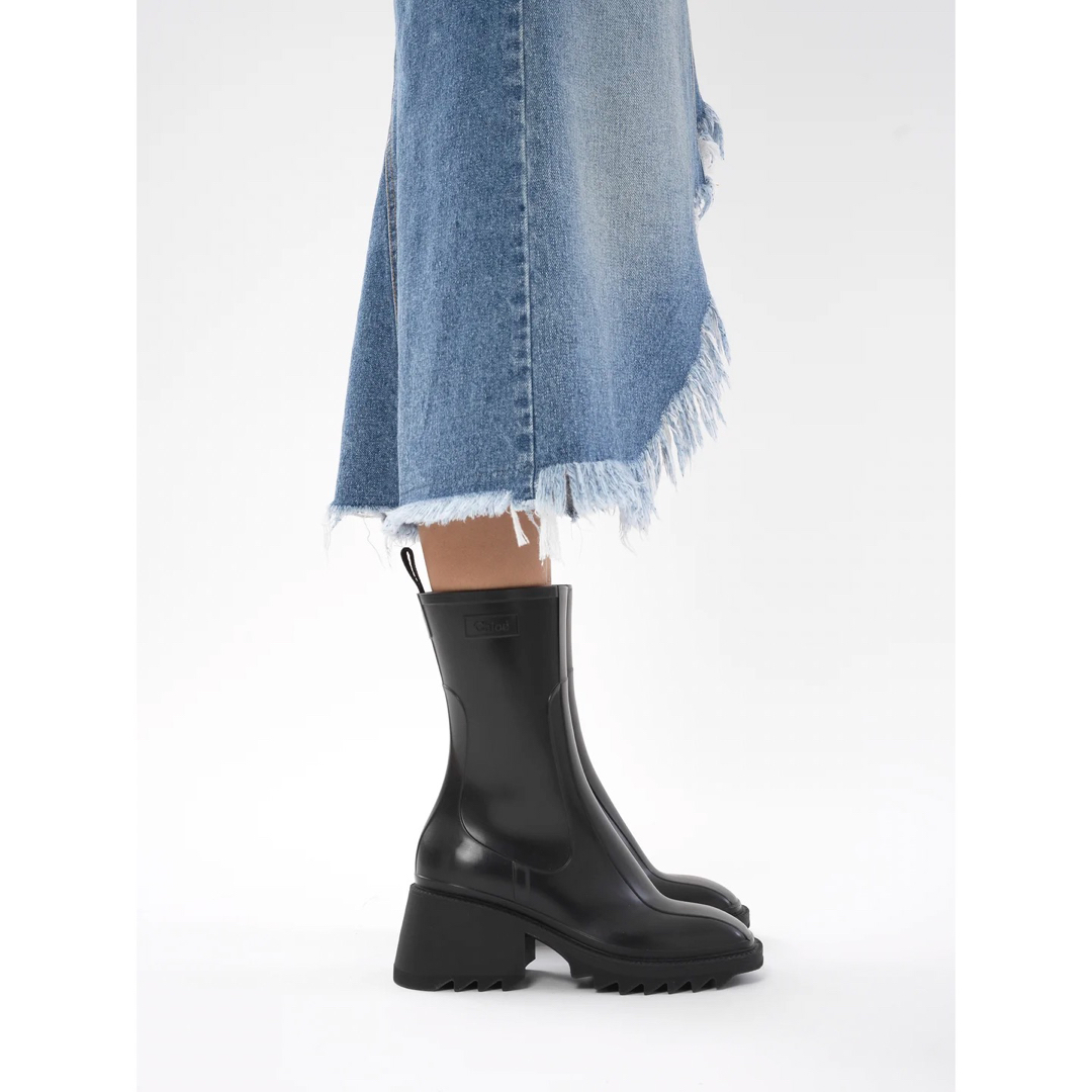 Chloe bettyレインブーツ 39の通販 by a shop|ラクマ Chloe bettyレインブーツ 39の通販 by a shop|ラクマ