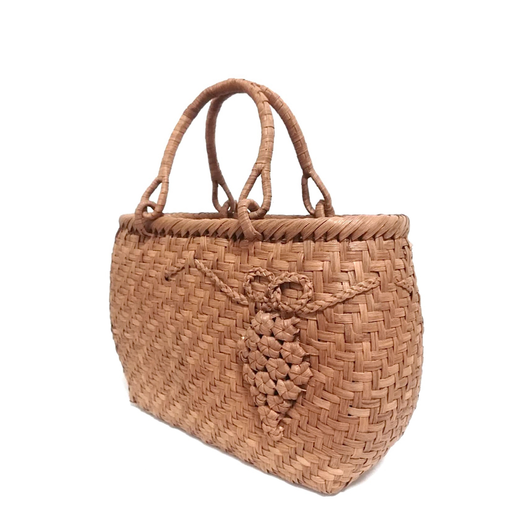 山葡萄バッグ楕円葡萄柄の通販 by 百年工芸's shop|ラクマ 山葡萄バッグ楕円葡萄柄の通販 by 百年工芸's shop|ラクマ
