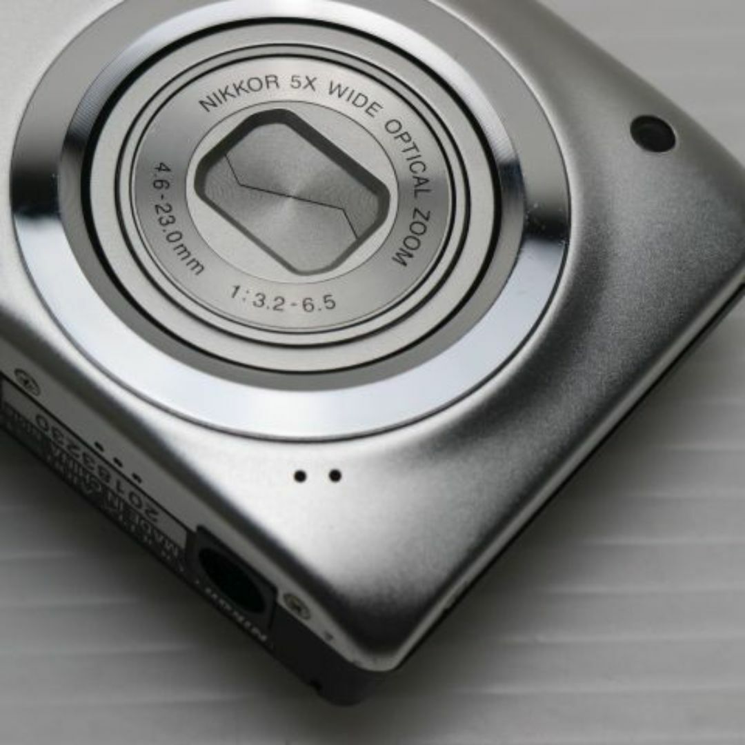Nikon - 新品同様 COOLPIX A100 シルバー M666の通販 by Nikon - 新品同様 COOLPIX A100 シルバー M666の通販 by