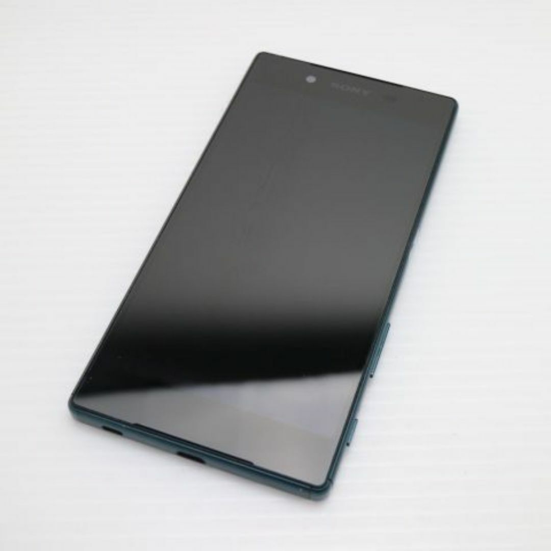 SONY(ソニー)のau SOV32 Xperia Z5 グリーン  M666 スマホ/家電/カメラのスマートフォン/携帯電話(スマートフォン本体)の商品写真