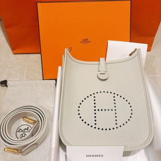 HERMES - 新品未使用 エルメス 2023SS ツイリー 森のささやき HERMES - 新品未使用 エルメス 2023SS ツイリー 森のささやき