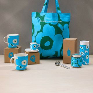 marimekko - マリメッコ アディダス ジャージ M ブルゾン marimekko - マリメッコ アディダス ジャージ M ブルゾン