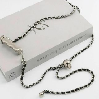 スマホホルダー　チェーン　挟むだけ　カバー不要　PU おしゃれ　アクセサリー