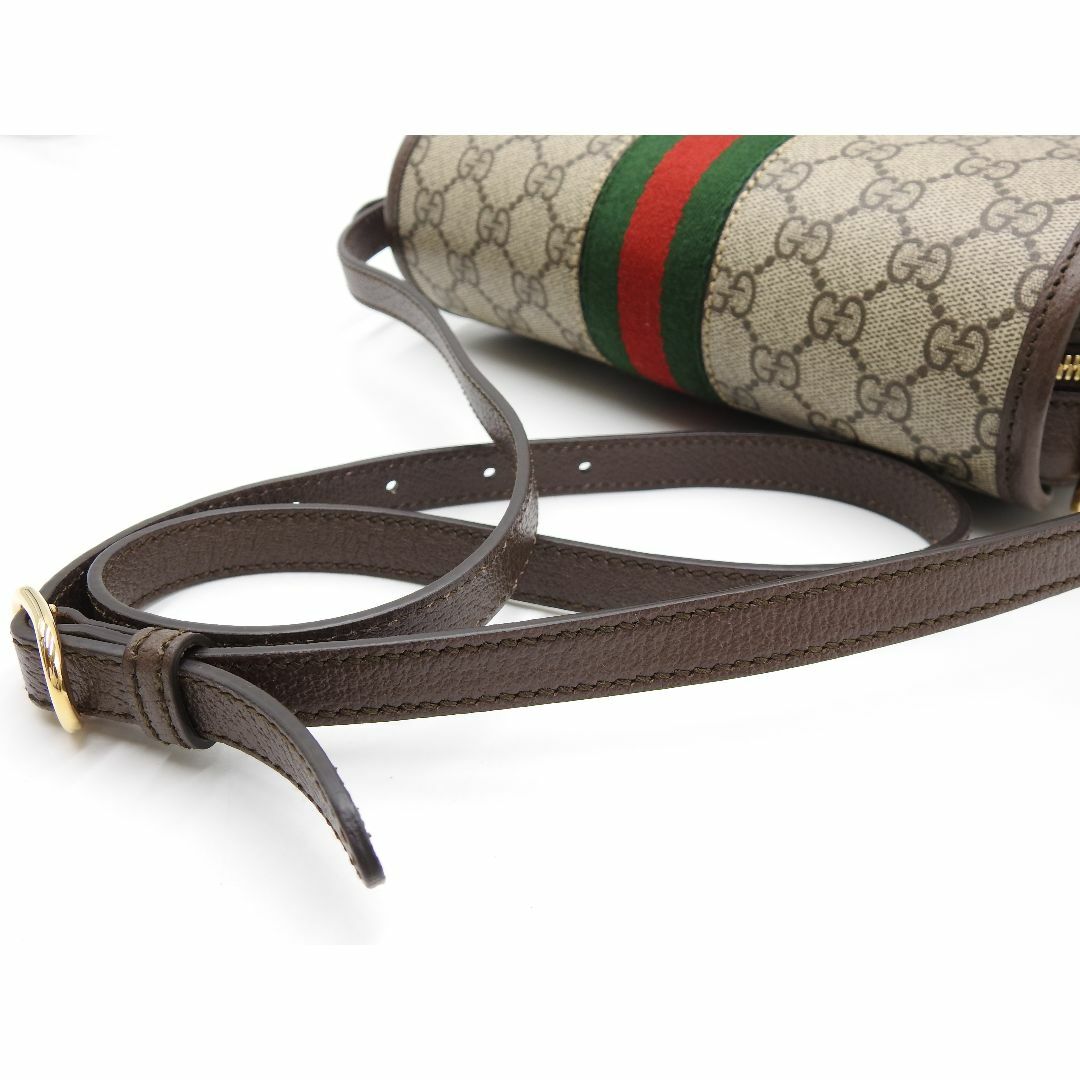 GUCCI - グッチ GGスプリーム メッセンジャーバッグ ショルダー GUCCI - グッチ GGスプリーム メッセンジャーバッグ ショルダー