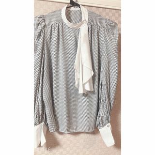 TICCA - ほぼ未使用✨️22SS ティッカ リネンノーカラーシャツ TICCA - ほぼ未使用✨️22SS ティッカ リネンノーカラーシャツ