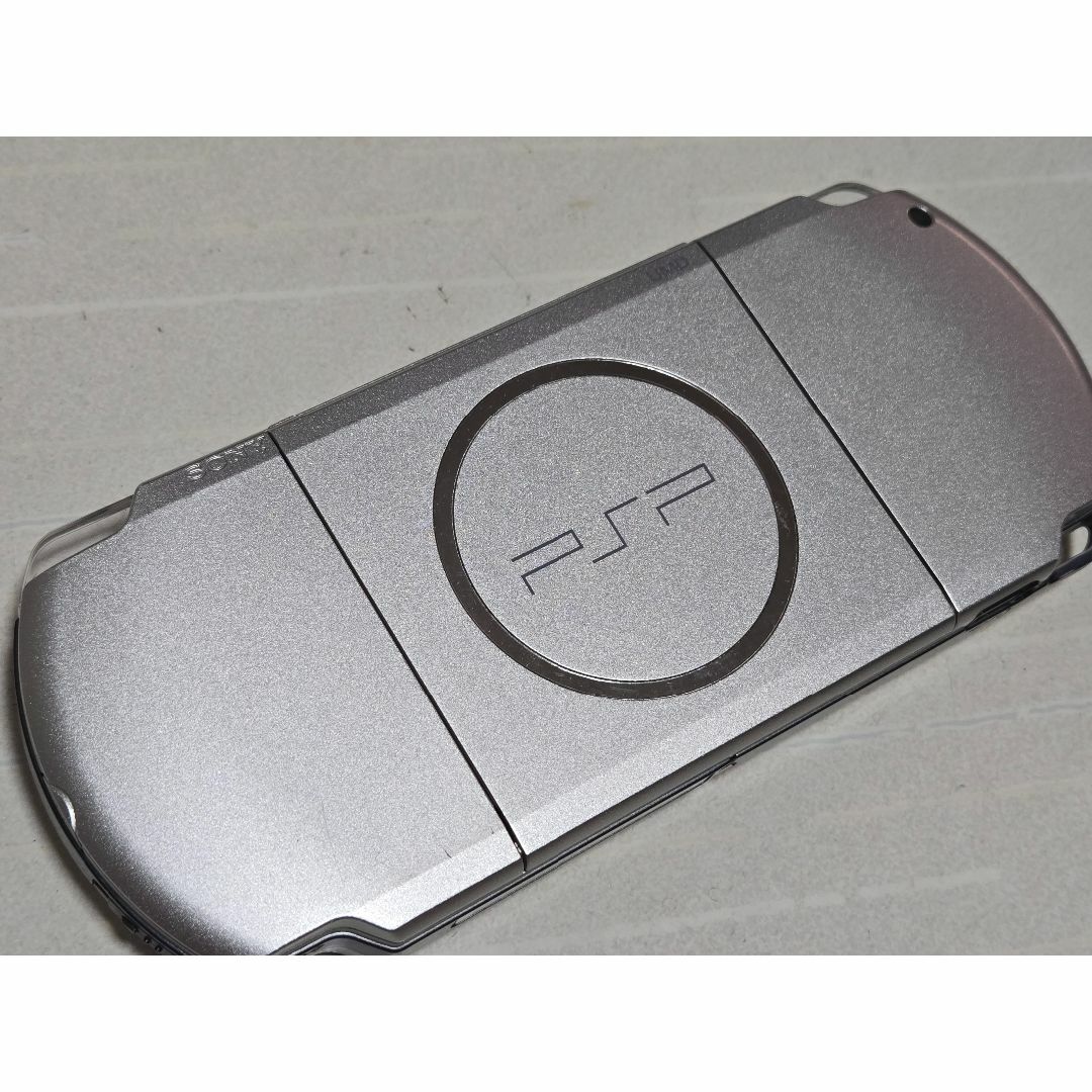SONY - 動作OK PSP-3000 銀 UMD音超大 ヤケ大 6.39 ソニーの通販 SONY - 動作OK PSP-3000 銀 UMD音超大 ヤケ大 6.39 ソニーの通販