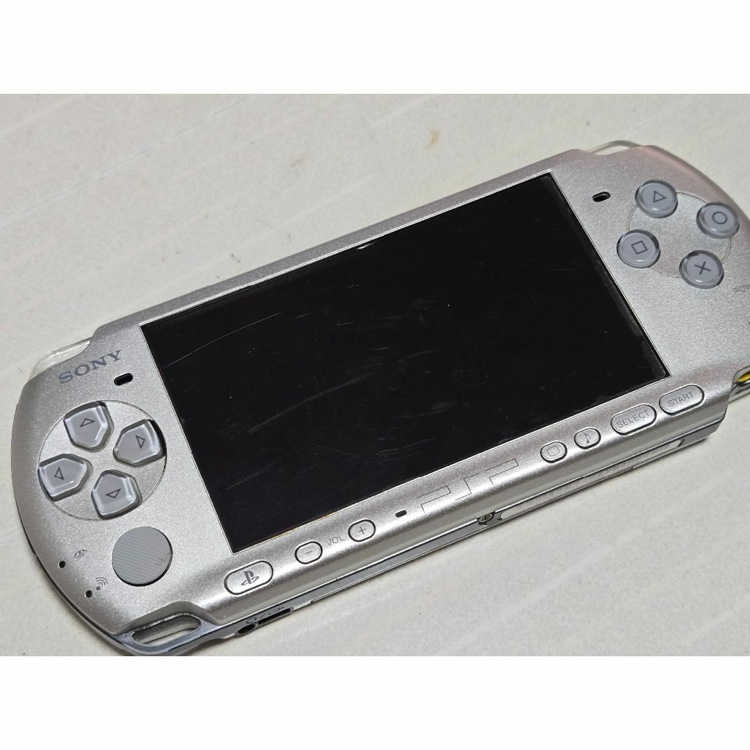 SONY - 動作OK PSP-3000 銀 UMD音超大 ヤケ大 6.39 ソニーの通販 SONY - 動作OK PSP-3000 銀 UMD音超大 ヤケ大 6.39 ソニーの通販