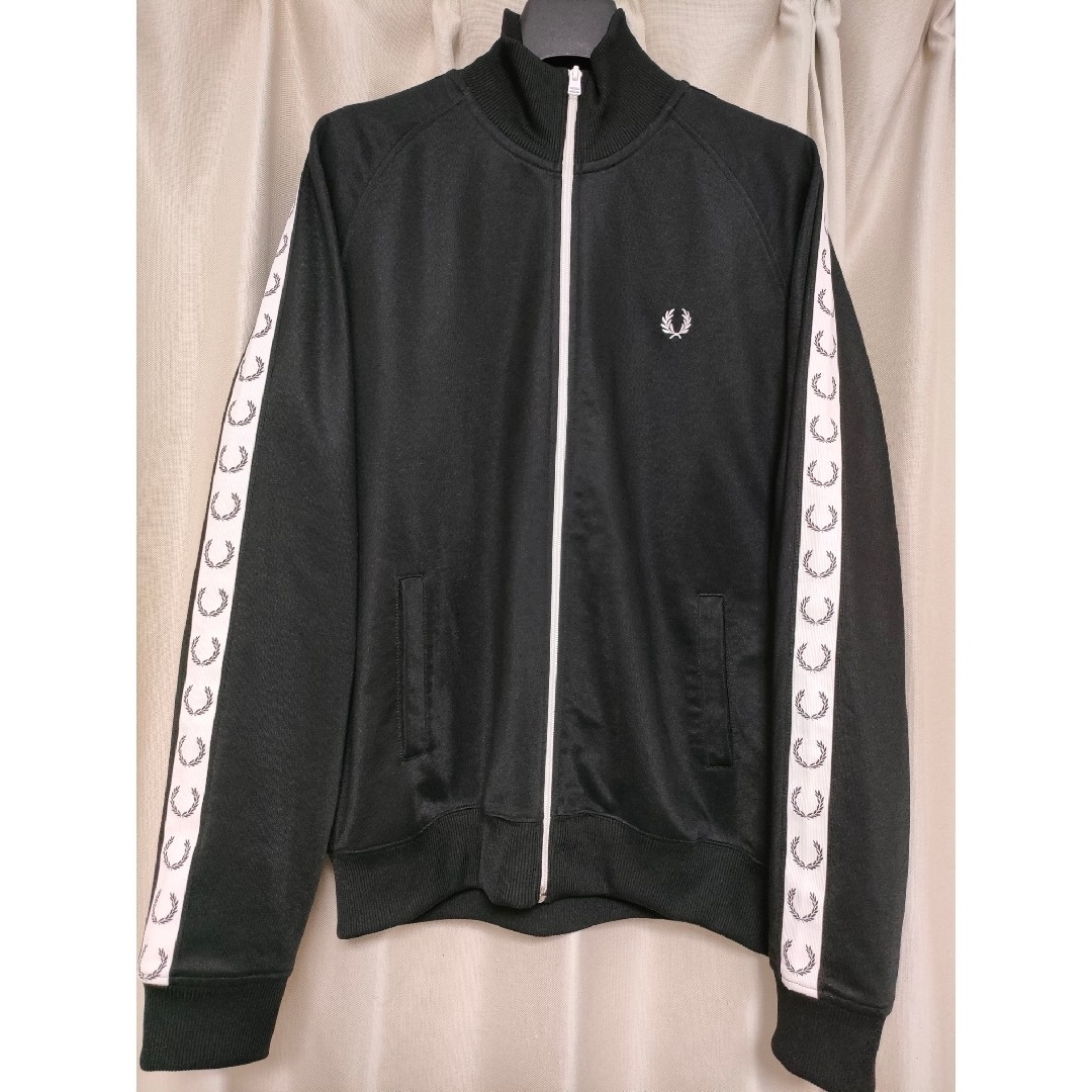 FRED PERRY - FRED PERRY トラックジャケット J4620 BLACK L FRED PERRY - FRED PERRY トラックジャケット J4620 BLACK L