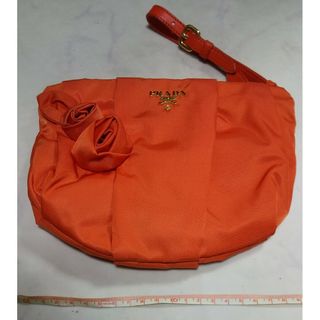 PRADA(オレンジ/橙色系)のフリマアイテム一覧 PRADA(オレンジ/橙色系)のフリマアイテム一覧