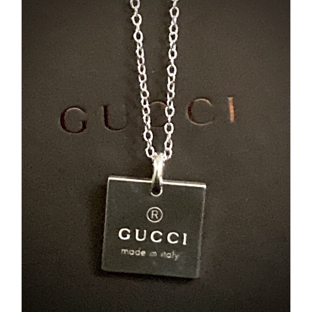 GUCCI - GUCCI スクエア/四角/プレート ネックレス/ペンダント GUCCI - GUCCI スクエア/四角/プレート ネックレス/ペンダント