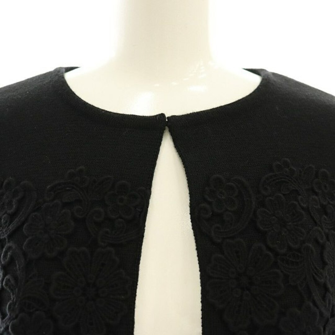 René - ルネ Rene フラワー刺繍ウールニットカーディガン 34 René - ルネ Rene フラワー刺繍ウールニットカーディガン 34