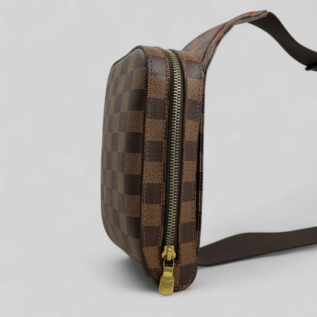 LOUIS VUITTON - ほぼ未使用□ルイ ヴィトン□ダミエ LOUIS VUITTON - ほぼ未使用□ルイ ヴィトン□ダミエ