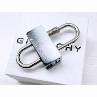 GIVENCHY - Givenchy キーリングの通販 by Mario'shop GIVENCHY - Givenchy キーリングの通販 by Mario'shop