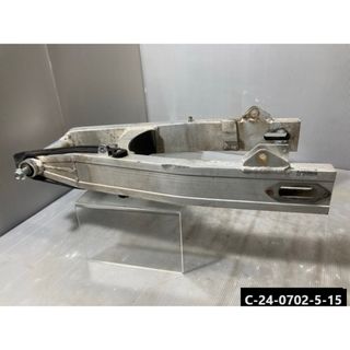 HONDA  HONDA CB400SF NC31  スィングアーム 教習車 スーパーフォア ホンダ (C-24-0702-5-15) ホンダ(パーツ)
