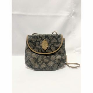Yves Saint Laurent - YSL イヴサンローラン ロゴチャーム 総柄 Yves Saint Laurent - YSL イヴサンローラン ロゴチャーム 総柄