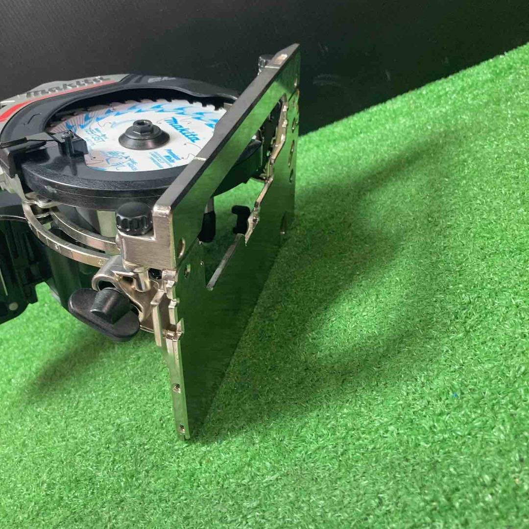 未使用品(店頭展示品)】☆マキタ(makita) コードレスマルノコ 未使用品(店頭展示品)】☆マキタ(makita) コードレスマルノコ