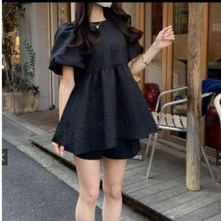 美品✨セブンテン ツイードブラウス ピンク 半袖 バック 美品✨セブンテン ツイードブラウス ピンク 半袖 バック