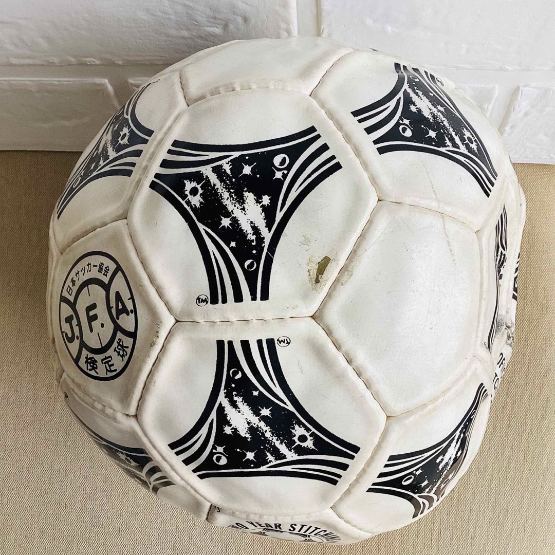 送料無料特集 | 激安の新品・型落ち・アウトレット adidas - Jリーグ FIFAワールドカップ1994公式試合球アディダス 実使用、サイン入りウエア