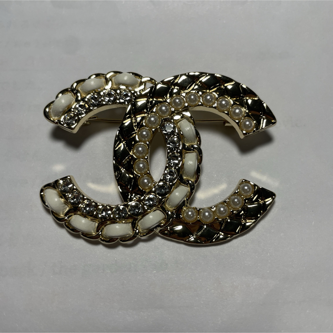 CHANEL - coco chanel style ブローチ パールの通販 by ゆー CHANEL - coco chanel style ブローチ パールの通販 by ゆー