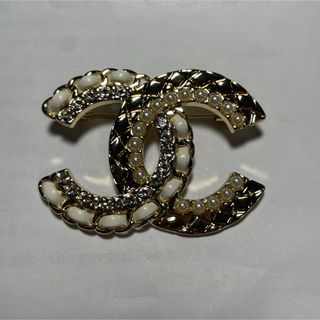 CHANEL(ブローチ/コサージュ)のフリマアイテム一覧 CHANEL(ブローチ/コサージュ)のフリマアイテム一覧