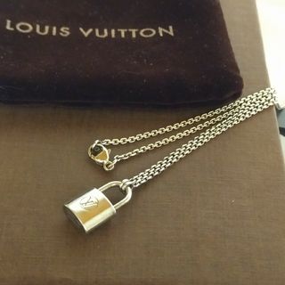 LOUIS VUITTON - ルイ・ヴィトン LVグラム アイコンモチーフ LOUIS VUITTON - ルイ・ヴィトン LVグラム アイコンモチーフ