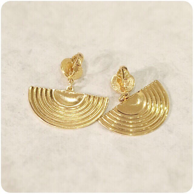 AVON(エイボン)の✔️USA Vintage earrings AVON レディースのアクセサリー(イヤリング)の商品写真