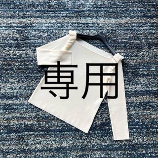 FOXEY(ニット/セーター)のフリマアイテム一覧 FOXEY(ニット/セーター)のフリマアイテム一覧