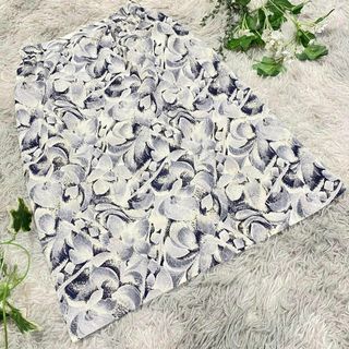 【】花柄刺繍スカート　(66)　ウエストゴム(ひざ丈スカート)
