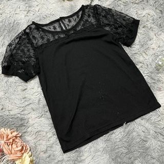 【】花柄刺繍　レースカットソー　Tシャツ　透け感　(M)(Tシャツ(半袖/袖なし))