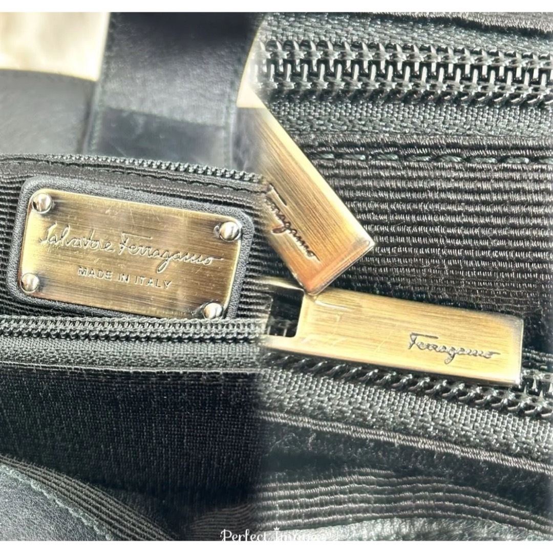 Salvatore Ferragamo - 美品 フェラガモ Ferragamo ヴァラ Salvatore Ferragamo - 美品 フェラガモ Ferragamo ヴァラ