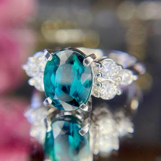 Tiffany & Co. - ティファニー プラチナ Pt950 カーブド バンド Tiffany & Co. - ティファニー プラチナ Pt950 カーブド バンド