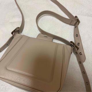 Charles and Keith(ショルダーバッグ)のフリマアイテム一覧 Charles and Keith(ショルダーバッグ)のフリマアイテム一覧