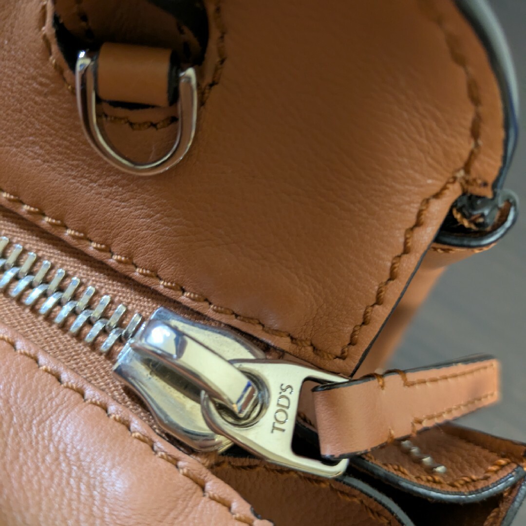 TOD'S - TOD'S/トッズ◇セラスタッズ付きの通販 by つぐ's shop TOD'S - TOD'S/トッズ◇セラスタッズ付きの通販 by つぐ's shop