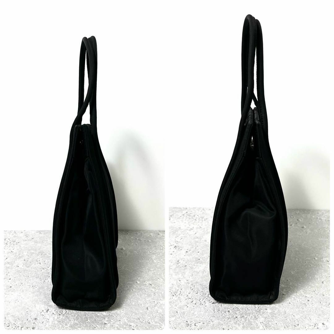 PRADA - 《極美品》PRADA プラダ ハンドバッグ 三角プレート PRADA - 《極美品》PRADA プラダ ハンドバッグ 三角プレート