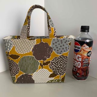 ハンドメイド グラニースクエア かぎ針編み バック (1)の通販 by ハンドメイド グラニースクエア かぎ針編み バック (1)の通販 by