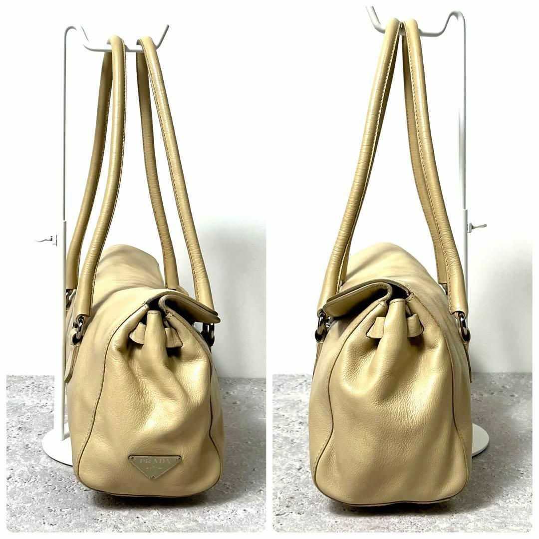 PRADA - 《極美品》PRADA プラダ トートバッグ 三角プレート PRADA - 《極美品》PRADA プラダ トートバッグ 三角プレート