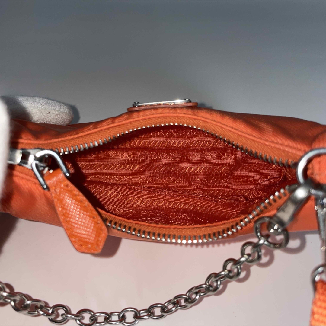 PRADA - Prada 極美品 ナイロン オレンジ ミニ ショルダーバッグ PRADA - Prada 極美品 ナイロン オレンジ ミニ ショルダーバッグ