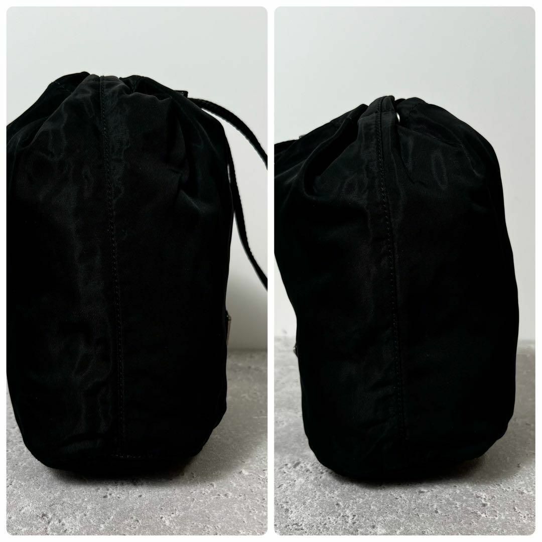 PRADA - 《美品》PRADA プラダ 巾着 ポーチ ハンドバッグ 三角 PRADA - 《美品》PRADA プラダ 巾着 ポーチ ハンドバッグ 三角