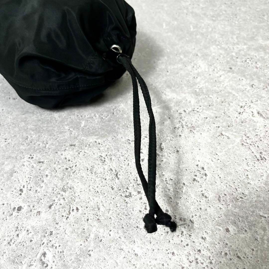 PRADA - 《美品》PRADA プラダ 巾着 ポーチ ハンドバッグ 三角 PRADA - 《美品》PRADA プラダ 巾着 ポーチ ハンドバッグ 三角