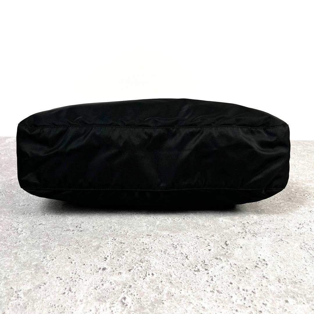PRADA - 《極美品》PRADA プラダ ショルダーバッグ カメラバッグ PRADA - 《極美品》PRADA プラダ ショルダーバッグ カメラバッグ