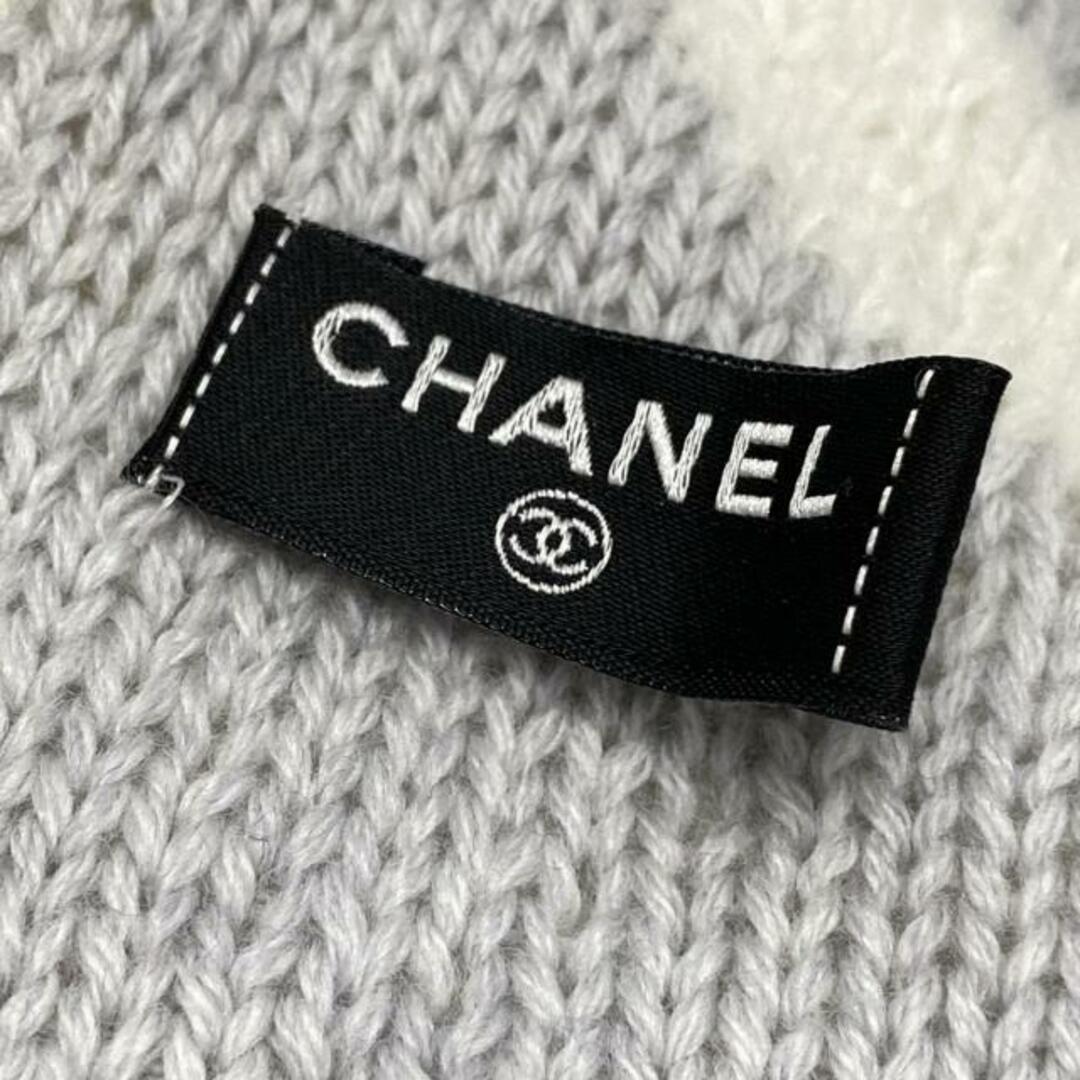 CHANEL - CHANEL(シャネル) マフラー美品 - 白×ライトグレー CHANEL - CHANEL(シャネル) マフラー美品 - 白×ライトグレー