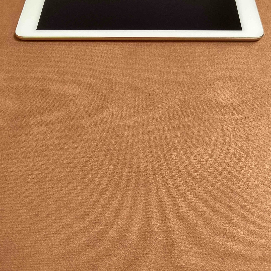 iPad(アイパッド)の103 比較的美品 iPad Air2 第2世代 32GB au スマホ/家電/カメラのPC/タブレット(タブレット)の商品写真
