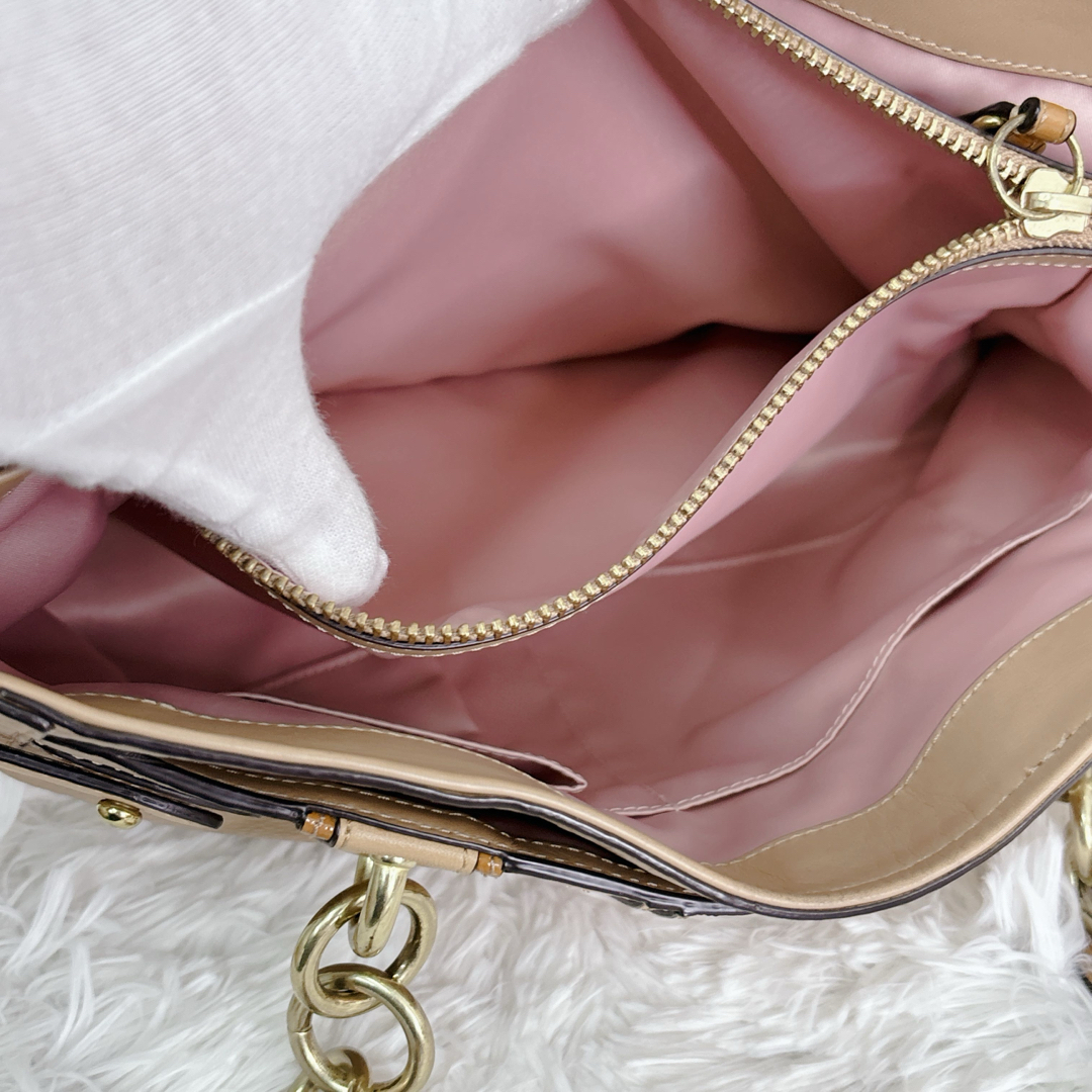 COACH - COACH ベージュ レザー ショルダーバッグ レディース COACH - COACH ベージュ レザー ショルダーバッグ レディース