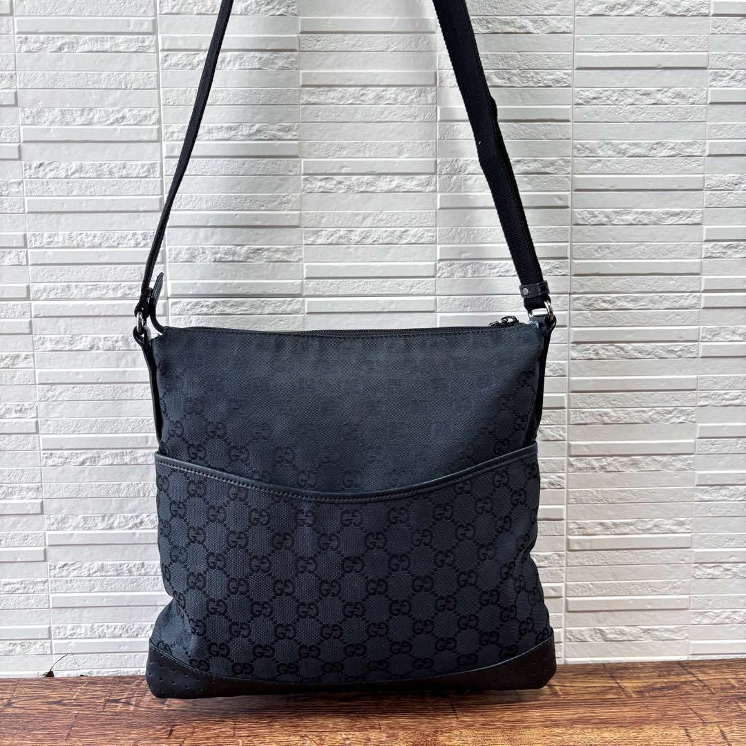 GUCCI - グッチ キャンバス×レザー GG柄 ショルダー バッグ 斜め GUCCI - グッチ キャンバス×レザー GG柄 ショルダー バッグ 斜め