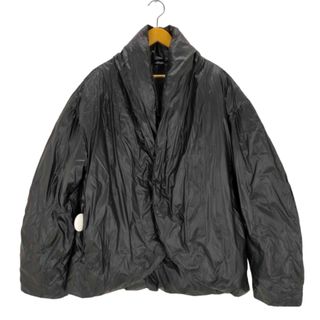 ISSEY MIYAKE(ダウンジャケット)のフリマアイテム一覧 ISSEY MIYAKE(ダウンジャケット)のフリマアイテム一覧