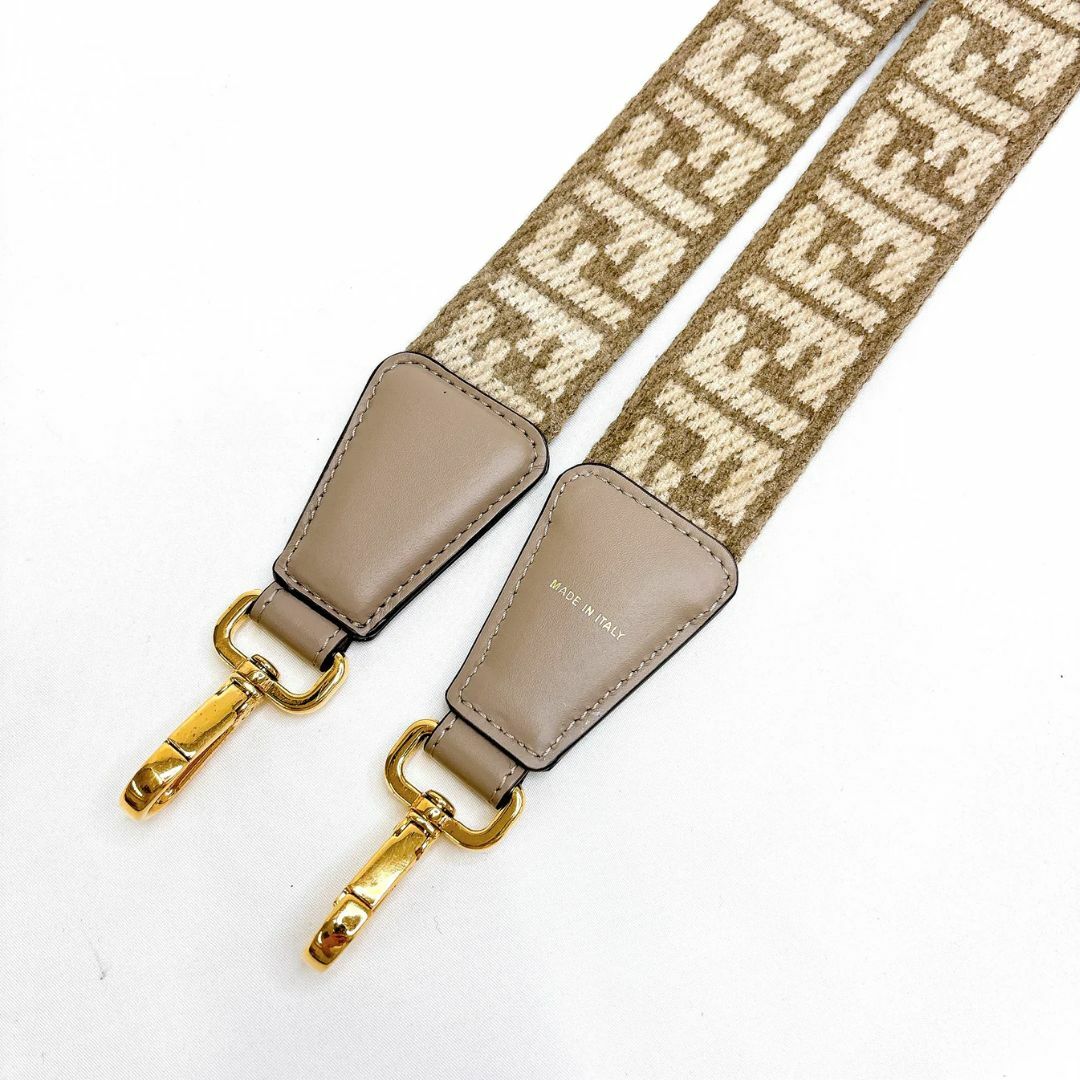 FENDI - 【極美品】フェンディ ストラップユー マルチカラー FF FENDI - 【極美品】フェンディ ストラップユー マルチカラー FF