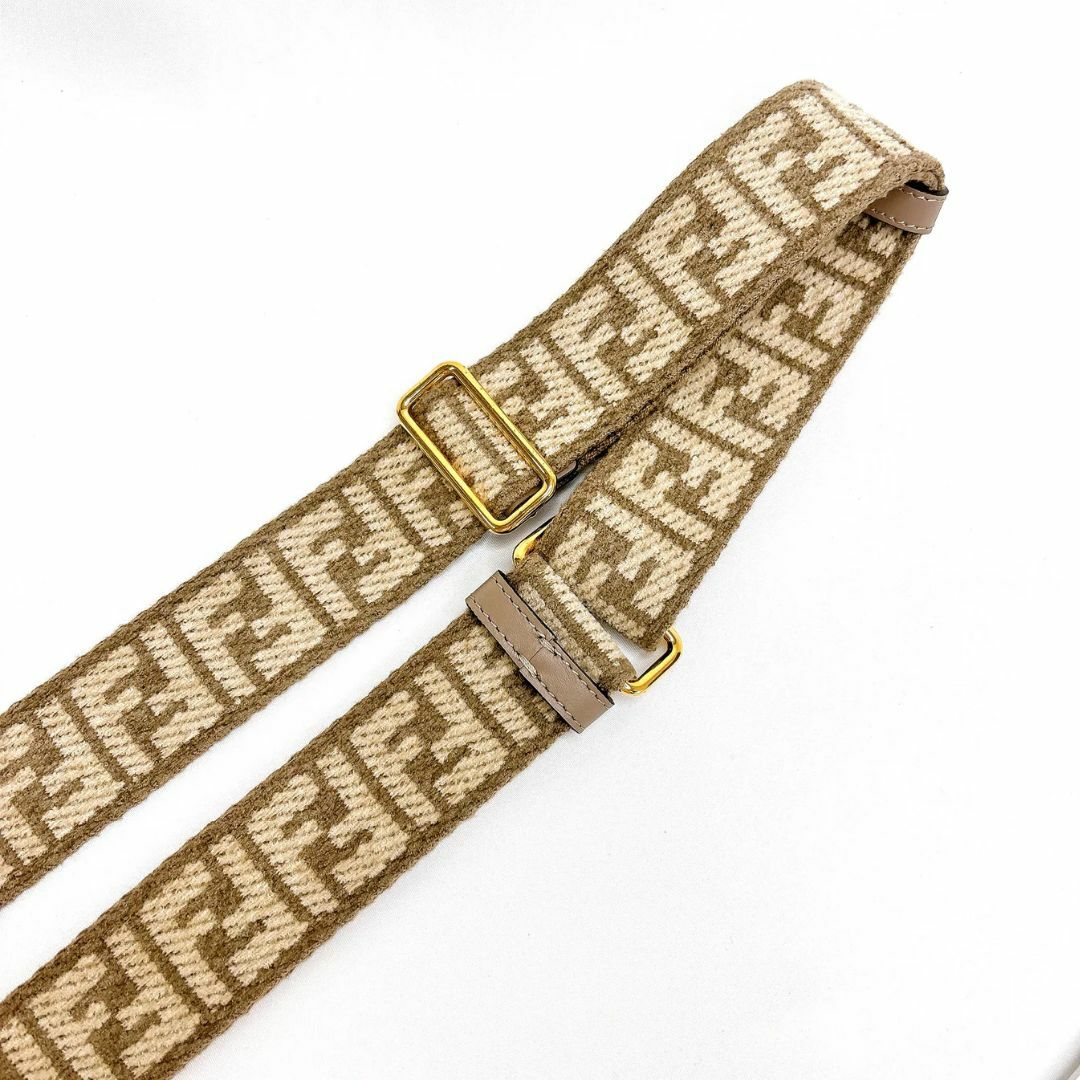 定番の冬ギフト FENDI - 【極美品】フェンディ ストラップユー マルチカラー FF バッグ
