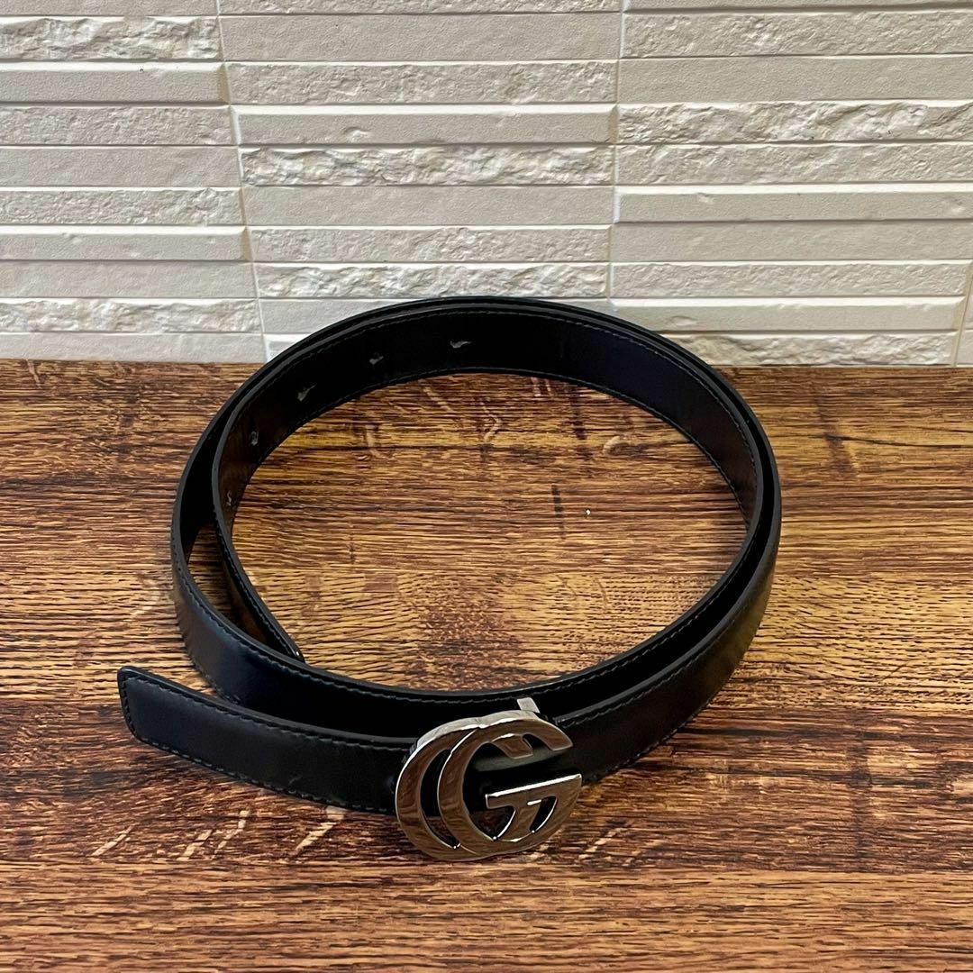 GUCCI - グッチ GG マーモント レザー ベルト 黒 シルバー 金具 GUCCI - グッチ GG マーモント レザー ベルト 黒 シルバー 金具